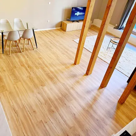 Downtown Spacious Suite-3min Metro Lejlighed